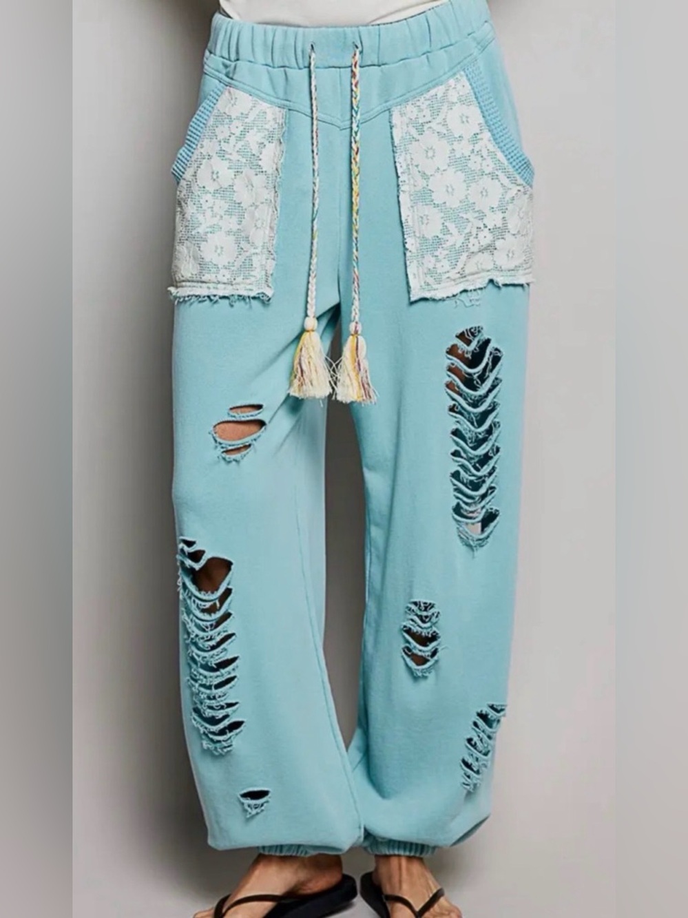 NEW curated SET: POL AQUA Distressed Lace Pocket Joggers & off shoulder top - Picture 7 of 7
